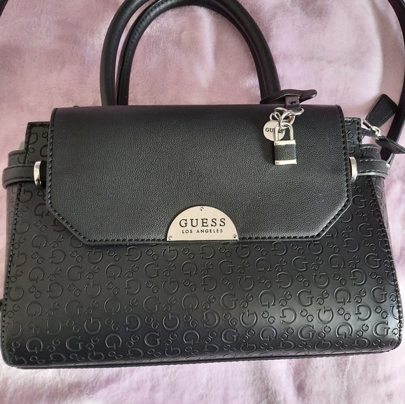 Guess purse - Picture 6 of 7